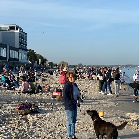 Schöne 3-zi-wohnung Mit In-door-pool, Gym Und Spielraum Und Frisch Renoviertem Bad An Der Promenade Direkt Am Scharbeutzer Apartment Scharbeutz