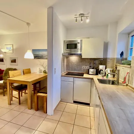 Schöne 3-zi-wohnung Mit In-door-pool, Gym Und Spielraum Und Frisch Renoviertem Bad An Der Promenade Direkt Am Scharbeutzer Apartment *