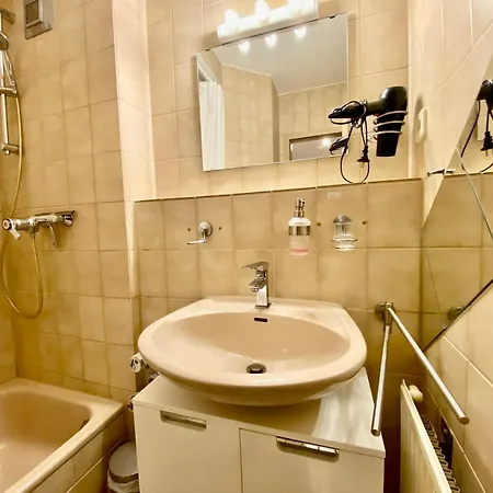 Schoene 3-zi-wohnung Mit 