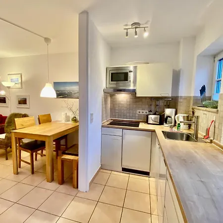Schöne 3-zi-wohnung Mit In-door-pool, Gym Und Spielraum Und Frisch Renoviertem Bad An Der Promenade Direkt Am Scharbeutzer *