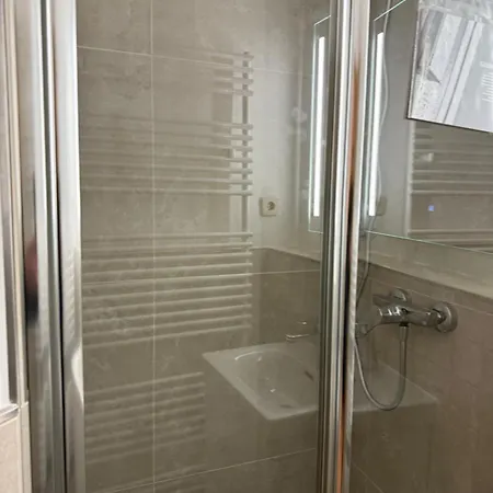 Schoene 3-zi-wohnung Mit 