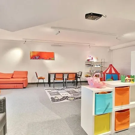 Lejlighed Schoene 3-zi-wohnung Mit 