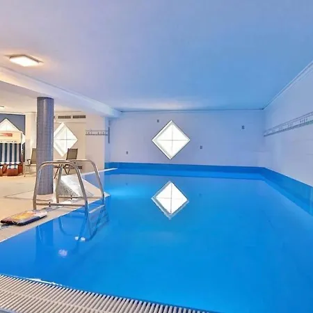 Schöne 3-zi-wohnung Mit In-door-pool, Gym Und Spielraum Und Frisch Renoviertem Bad An Der Promenade Direkt Am Scharbeutzer * Scharbeutz