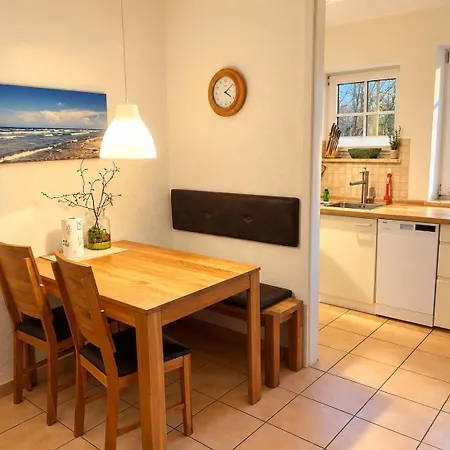 Ostsee-Familienapartment In Scharbeutz Mit Pool & Spielzimmer Apartment Scharbeutz