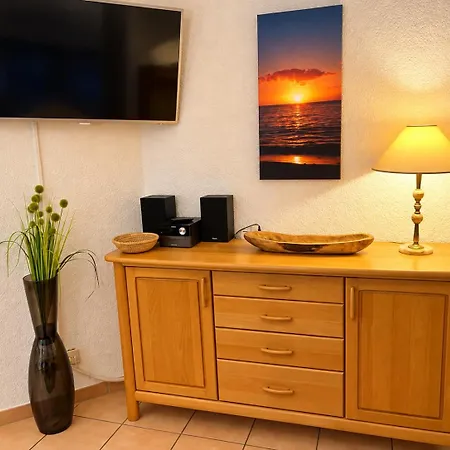 Ostsee-Familienapartment In Scharbeutz Mit Pool & Spielzimmer Scharbeutz