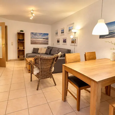 Ostsee-Familienapartment In Scharbeutz Mit Pool & Spielzimmer *