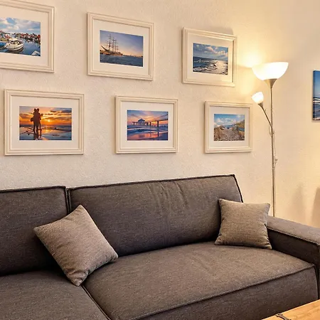 Ostsee-Familienapartment In Scharbeutz Mit Pool & Spielzimmer