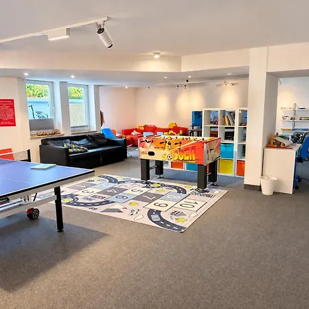 Apartment Ostsee-Familienapartment In Scharbeutz Mit Pool & Spielzimmer